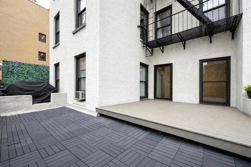 Building Photo - 28 W 125th St