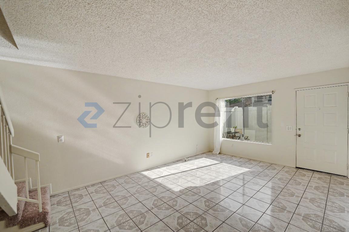 Building Photo - Unit 3