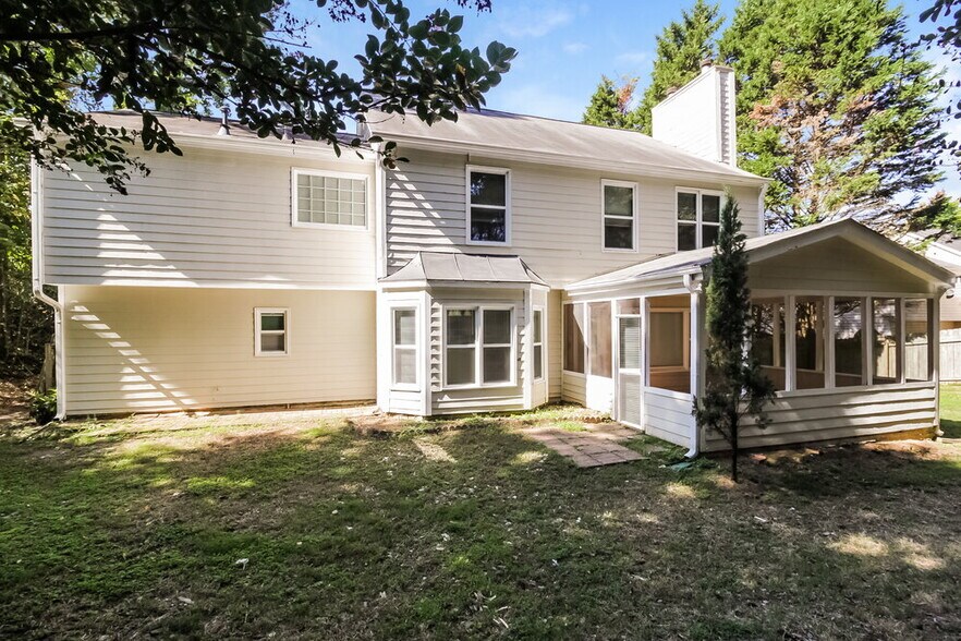 Building Photo - 2116 Chatou Pl