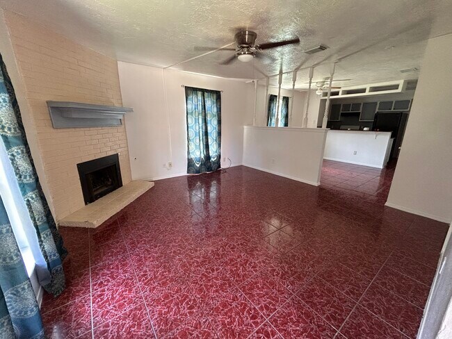 Building Photo - 4023 Springmeadows St