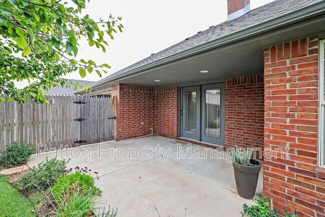 Building Photo - 6802 Thunder Rd