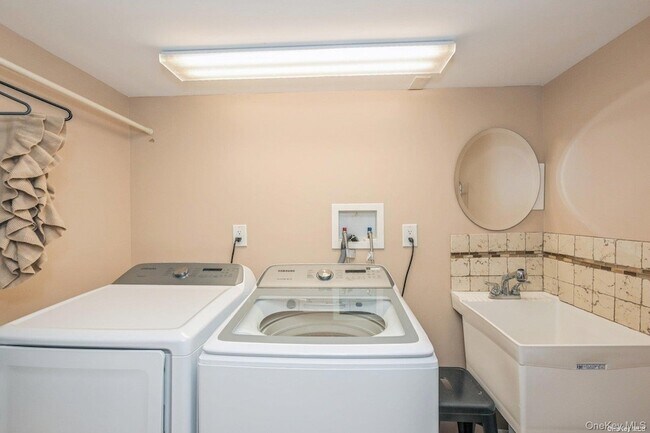 Building Photo - 41 Eaton Rd