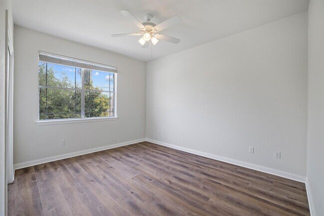 Building Photo - 3800 Juniper Hills St