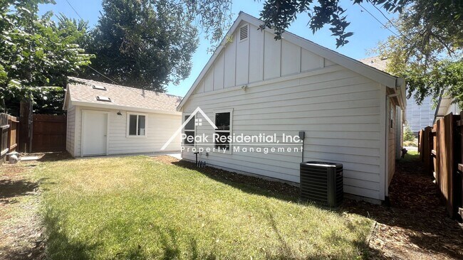 Building Photo - Updated 3bd/2b Home Near UCD Med Center!