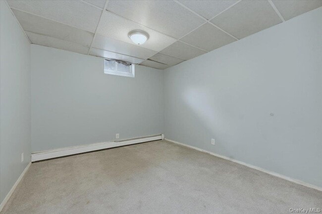 Building Photo - 801 Main St