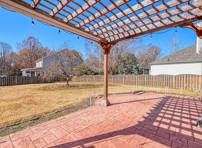 Building Photo - Beautiful Home for Rent!