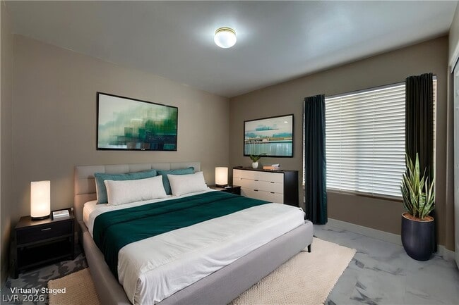 Building Photo - 3809 Cranbrook Hill St