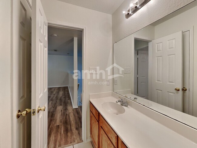 Building Photo - 8324 Prairie Rose Ln