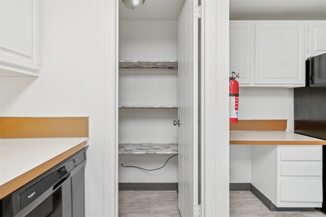 Building Photo - 12332 End St