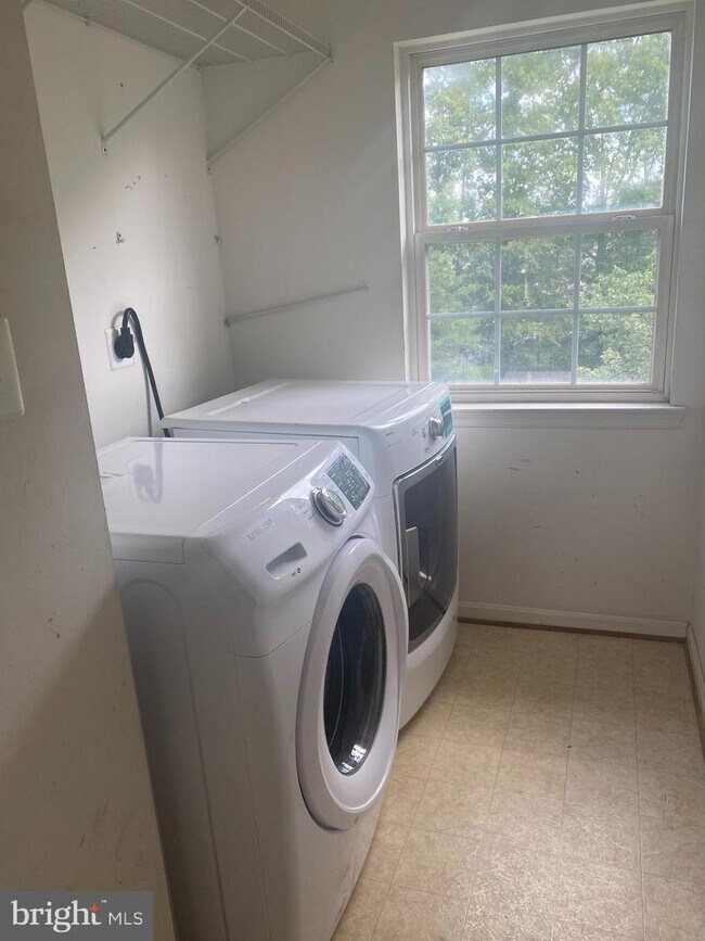 Building Photo - 12971 Queen Chapel Rd