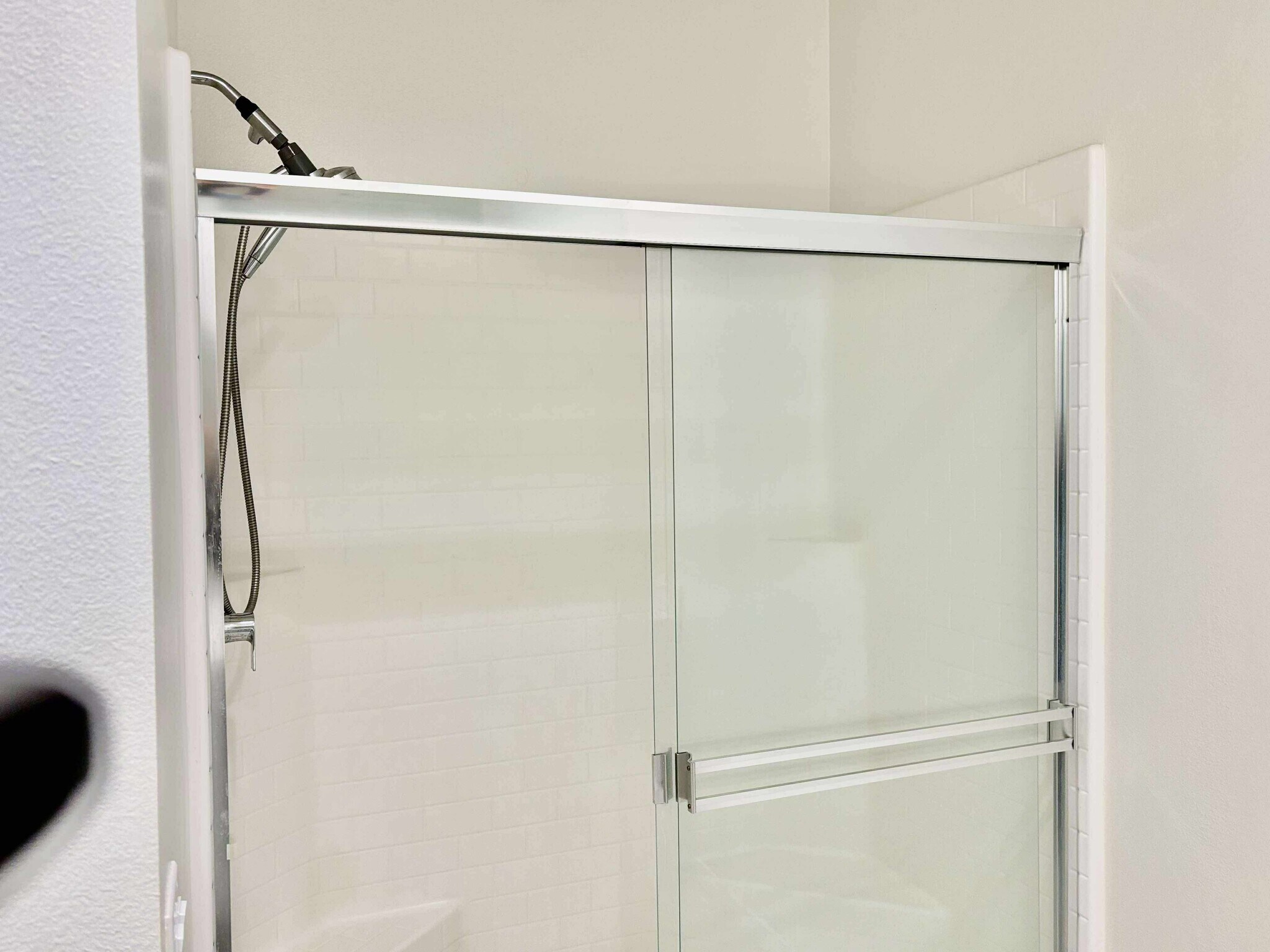 Building Photo - 8906 Jasmine Dr