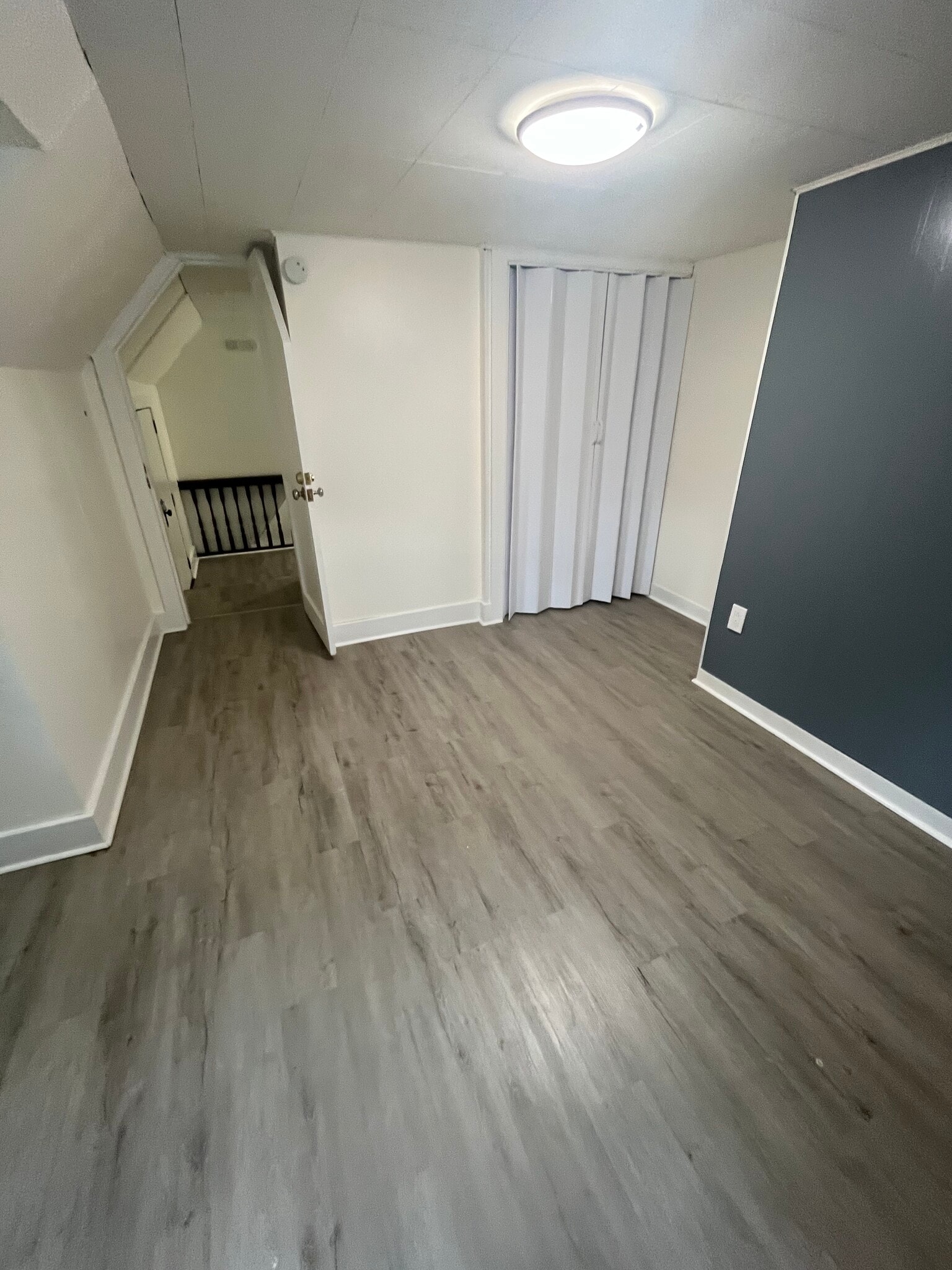 Building Photo - 485 Hillside Ave