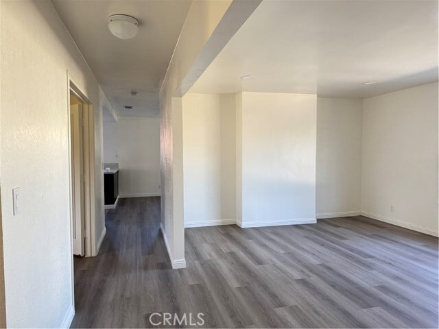 Building Photo - 1285 E Kingsley Ave