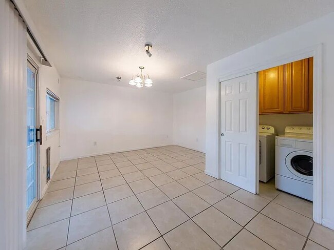 Building Photo - 11869 E Ada Pl