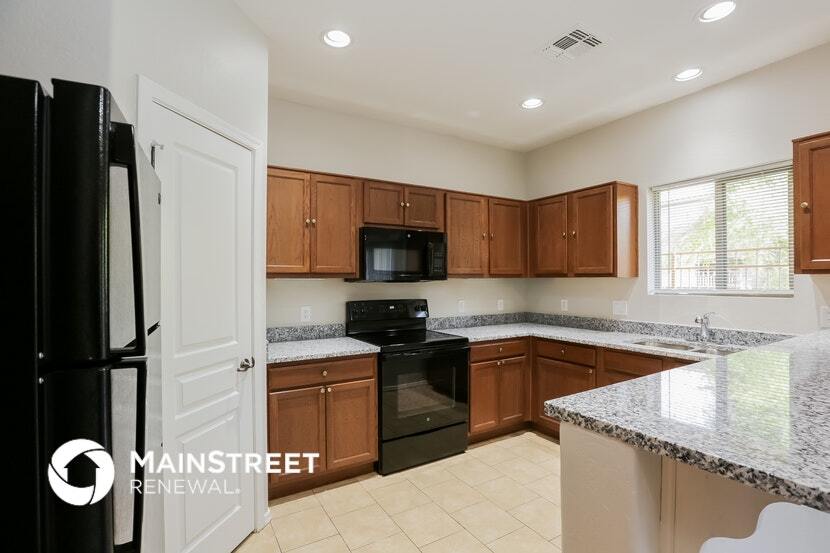 Building Photo - 9548 E Bramble Ave