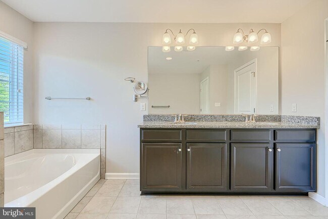 Building Photo - 9768 Powder Hall Rd