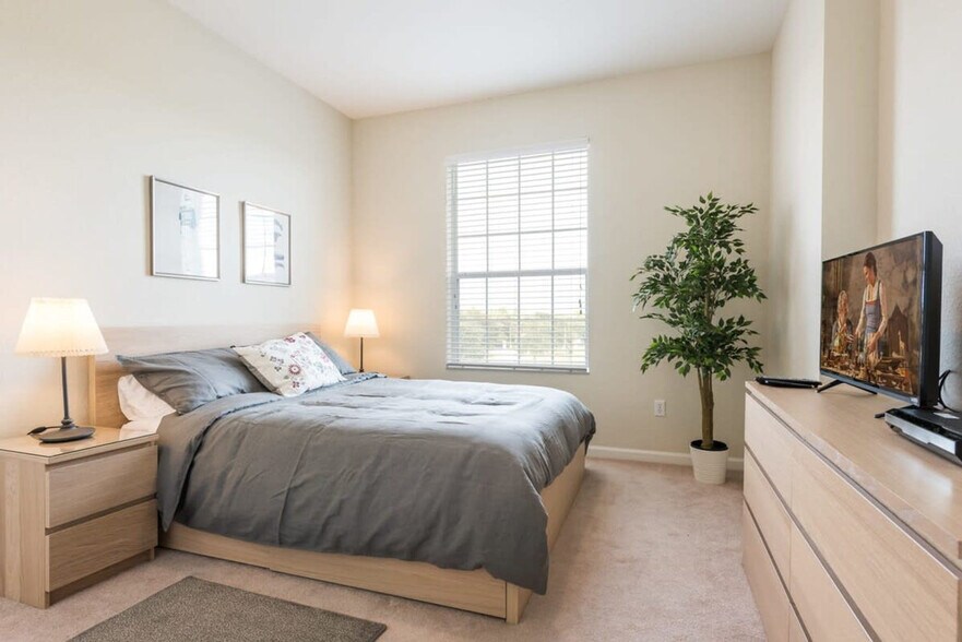 Building Photo - 4102 Breakview Dr