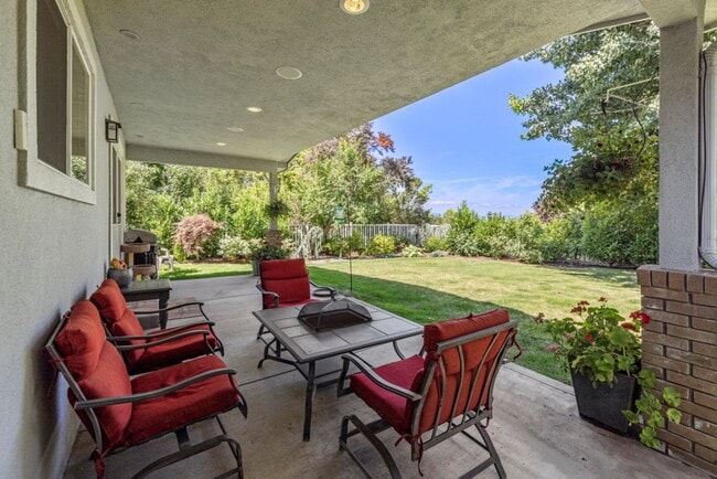 Building Photo - 1781 Quail Ridge Dr