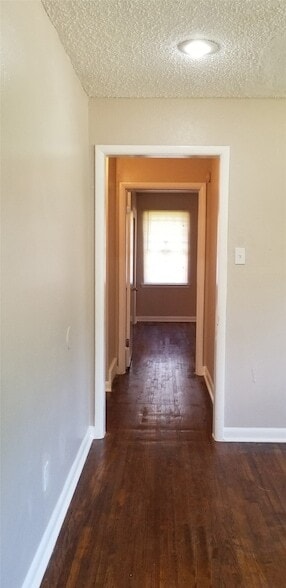 Building Photo - 4942 Rockport Dr