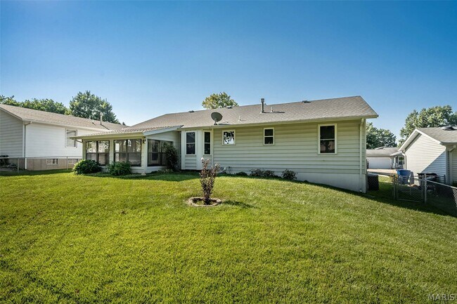 Building Photo - 2941 Park Valley Dr