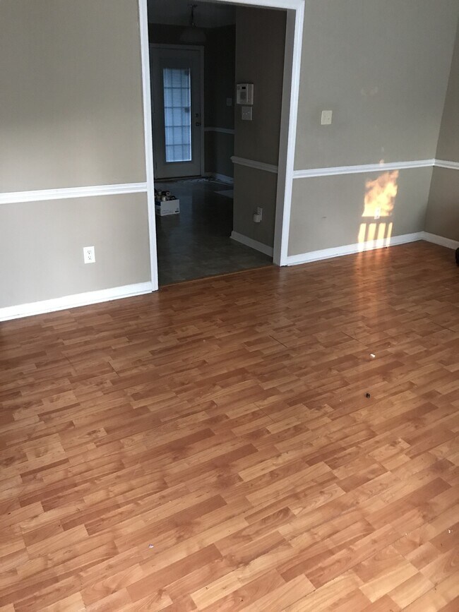 Building Photo - Great Corner Lot Home in Downtown Clayton