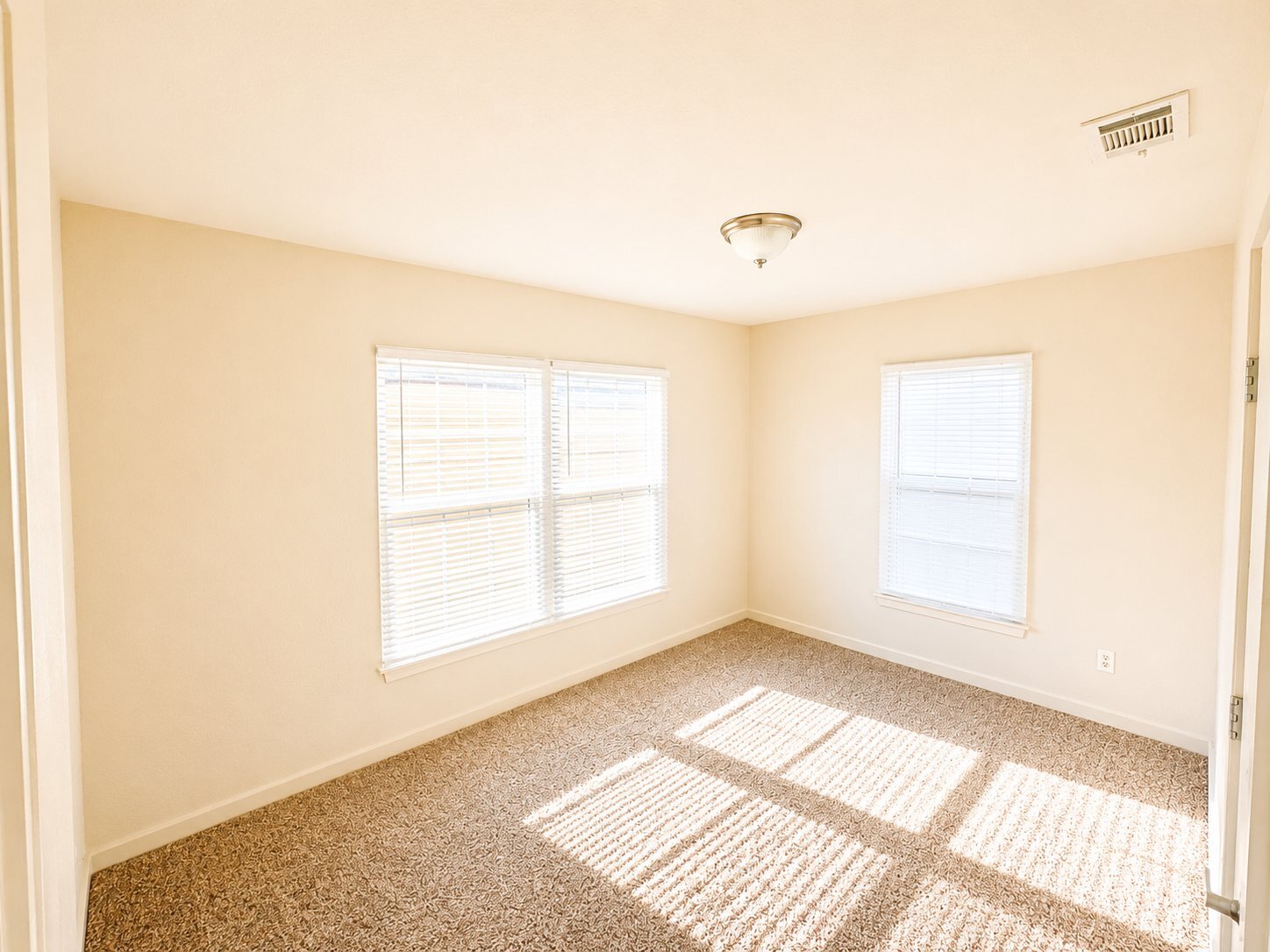 Building Photo - 125 N McEntire Ct
