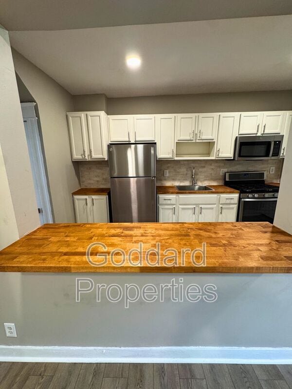 Building Photo - 2438 Druid Park Dr