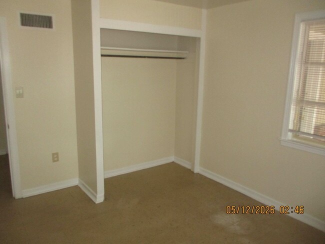 Building Photo - 905 W Tift Ave