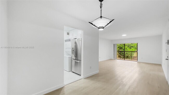 Primary Photo - 7975 SW 86th St
