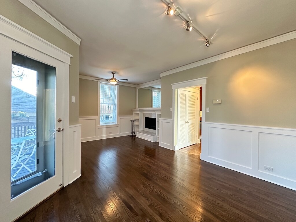 Building Photo - 3616 N Bosworth Ave