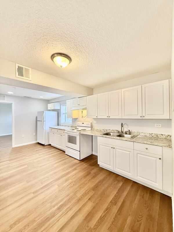 Building Photo - 425 F St