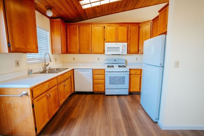 Building Photo - Fully Remodeled 3-Bedroom Home in McKinleyville
