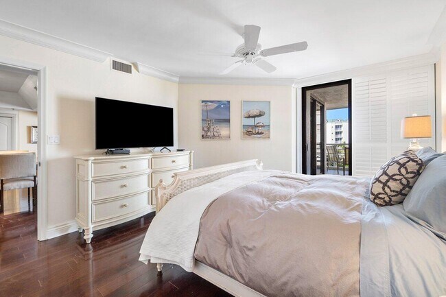 Building Photo - 176 Helios Dr