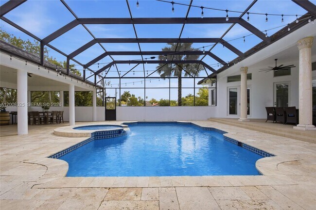 Building Photo - 20401 SW 48th Pl