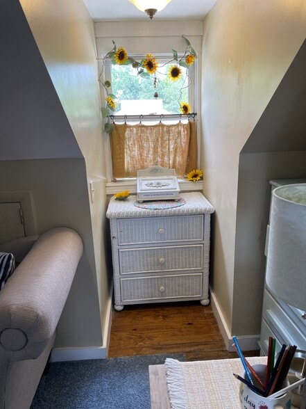 Oppossing dormir window with dresser - 540 E Taylor St