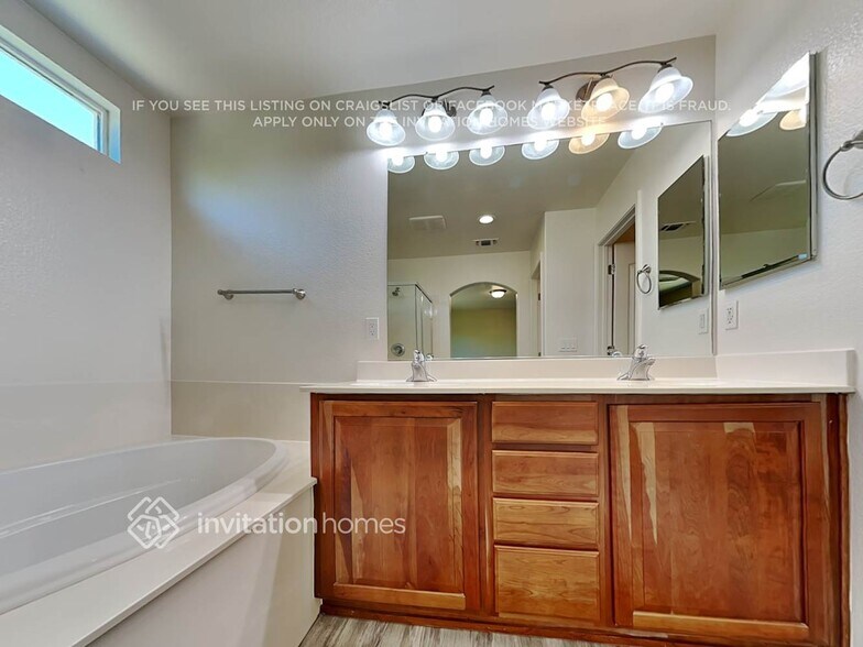 Building Photo - 11859 Blue Topaz Way