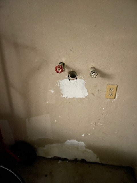 Building Photo - 12319 W Village Dr