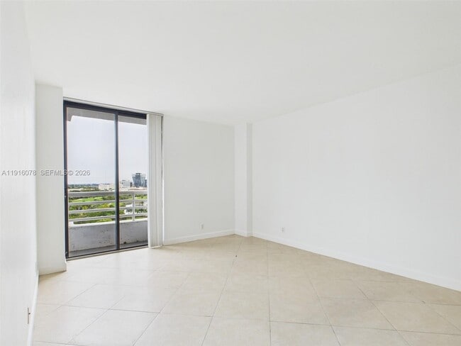 Building Photo - 3300 NE 192 St