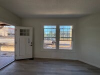 Building Photo - 3 Bedroom. Fully remodeled,  Close to I-77...