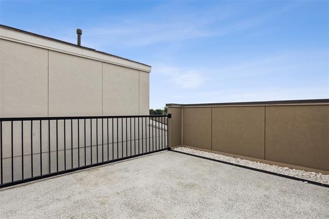 Building Photo - 750 High Garden Pl