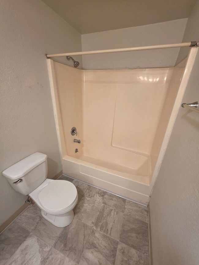 Building Photo - 446s51