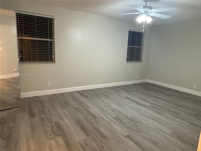 Building Photo - 2661 Huron Way