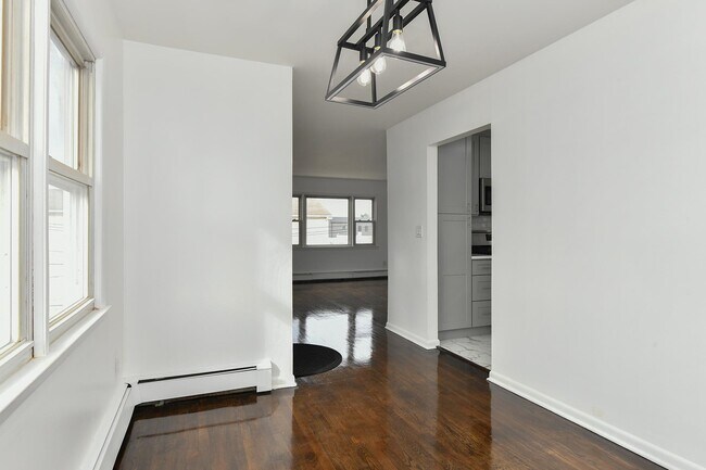 Building Photo - 4608 Grand Ave