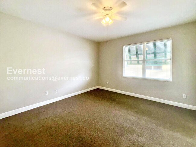 Building Photo - 3 Bed, 2.5 Bath Home with 2-Car Garage and In-Unit Laundry | Water Included!