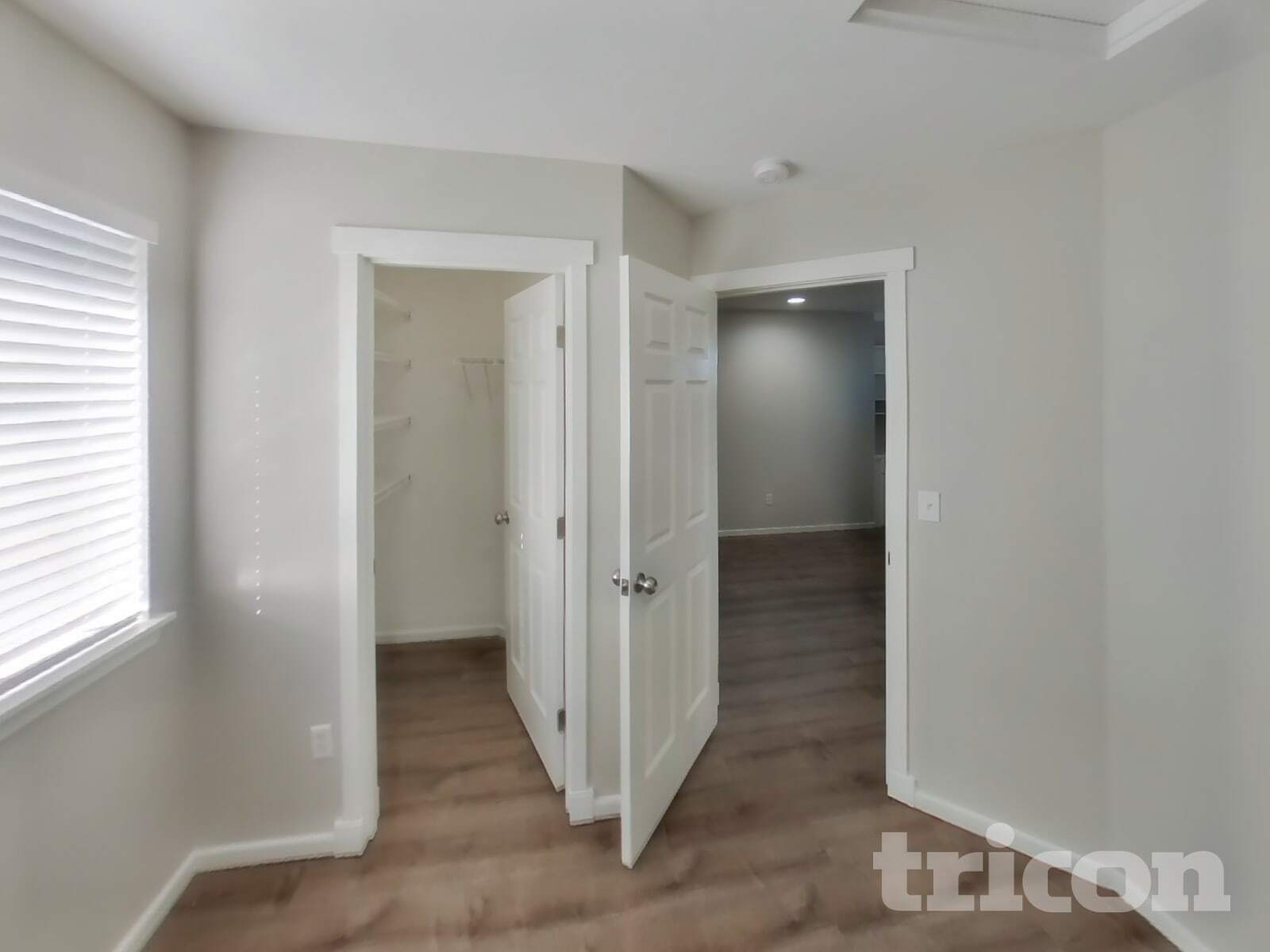 Building Photo - 2213 Anderson Ave