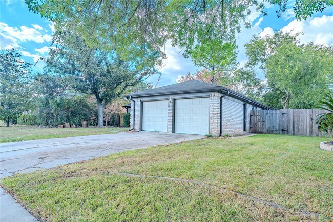 Primary Photo - 6658 Canyon Way Dr