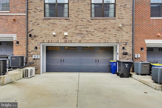 Building Photo - 517 Windboard Way