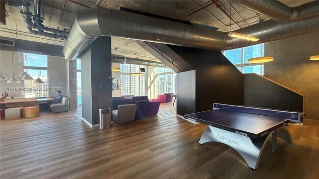 Building Photo - 151 SE 1st St