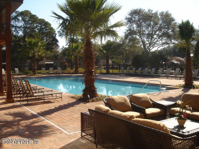 Building Photo - 858 Shoreline Cir