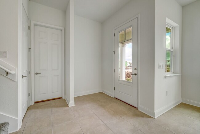 Building Photo - 357 Rum Runner Wy